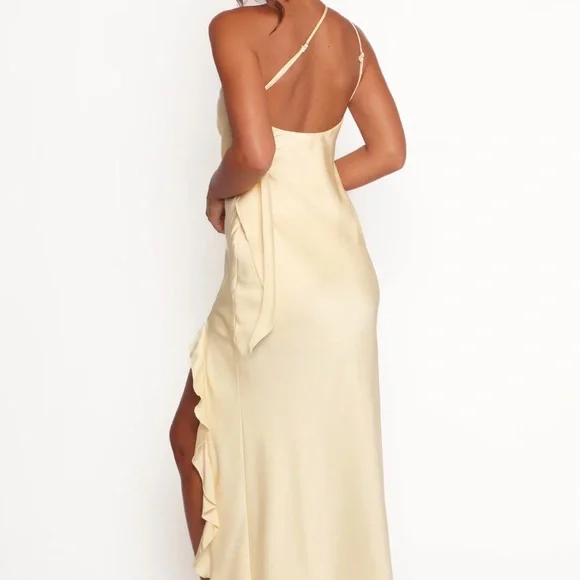 Petal & Pup Butter Yellow One-Shoulder Maxi Dress - Picture 4 of 5
